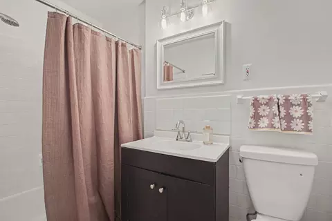 Bath - 8417 Impalla Dr, Manassas, VA 20110 photo 2 of 2