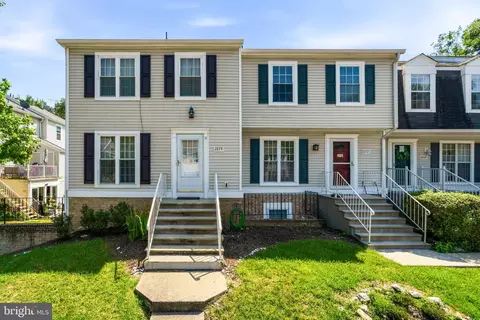 2874 Madeira Ct, Woodbridge, VA 22192
