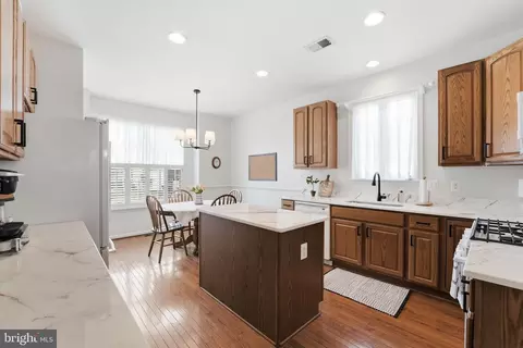 Kitchen - 13886 Crabtree Way, Gainesville, VA 20155 photo 1 of 6