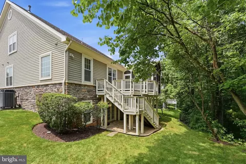 Exterior - 13886 Crabtree Way, Gainesville, VA 20155 photo 6 of 10