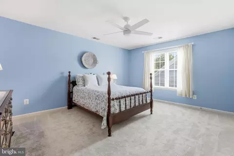 Bedroom - 13886 Crabtree Way, Gainesville, VA 20155 photo 6 of 9