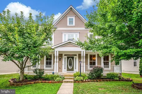12594 Stone Lined Cir, Woodbridge, VA 22192