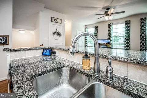 Kitchen - 7739 Milton Cir, Gainesville, VA 20155 photo 2 of 6
