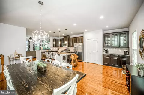 Dining - 7739 Milton Cir, Gainesville, VA 20155 photo 4 of 4