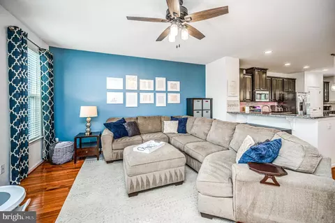 Living - 7739 Milton Cir, Gainesville, VA 20155 photo 1 of 1