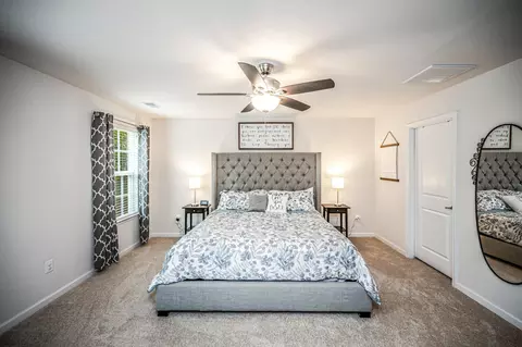 Bedroom - 7739 Milton Cir, Gainesville, VA 20155 photo 2 of 6