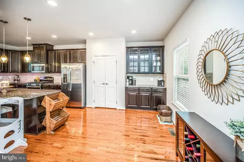 Kitchen - 7739 Milton Cir, Gainesville, VA 20155 photo 6 of 6