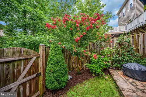 Exterior - 7739 Milton Cir, Gainesville, VA 20155 photo 6 of 13