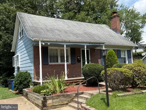 14618 Danville Rd, Woodbridge, VA 22193