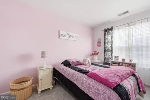 Bedroom - 9083 Slate Stone Loop, Bristow, VA 20136 photo 3 of 4