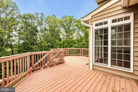 3232 Lost Pond Ct, Triangle, VA 22172 photo 23
