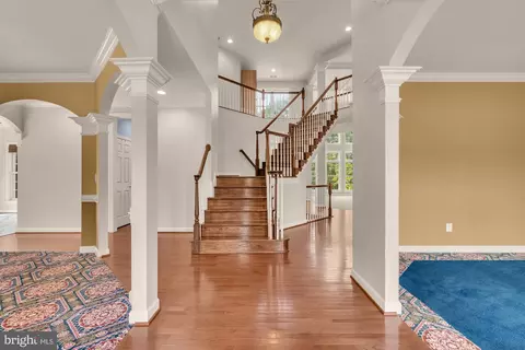 3232 Lost Pond Ct, Triangle, VA 22172 photo 3