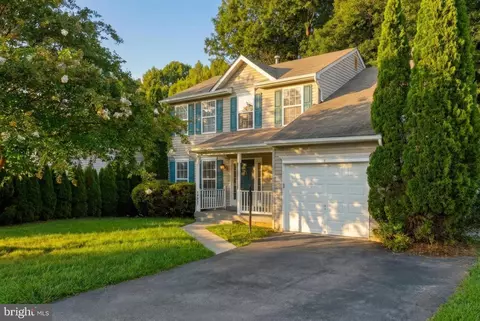 13857 Redford Ln, Woodbridge, VA 22193