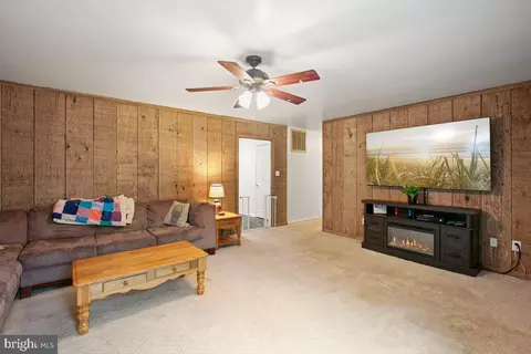 Living - 6716 River Rd, Manassas, VA 20111 photo 3 of 3