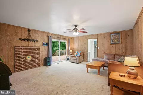 Living - 6716 River Rd, Manassas, VA 20111 photo 1 of 3