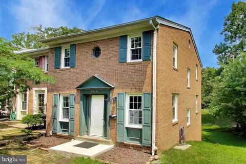 1306 Mead Ter, Woodbridge, VA 22191