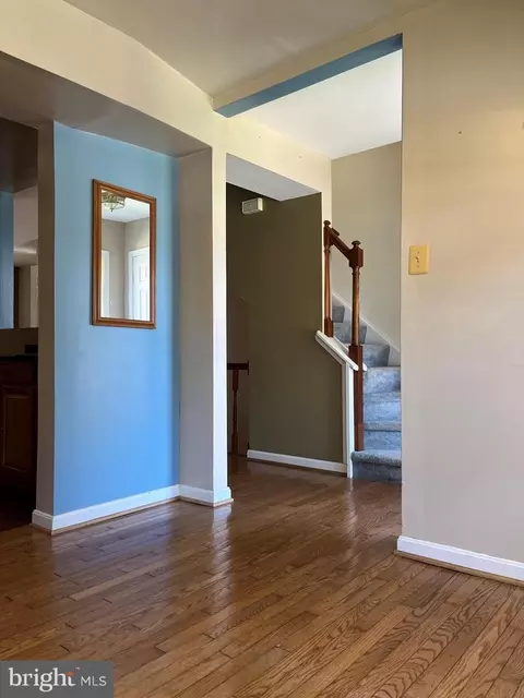 Entry Way - 3723 Tavern Way, Triangle, VA 22172 photo 3 of 8