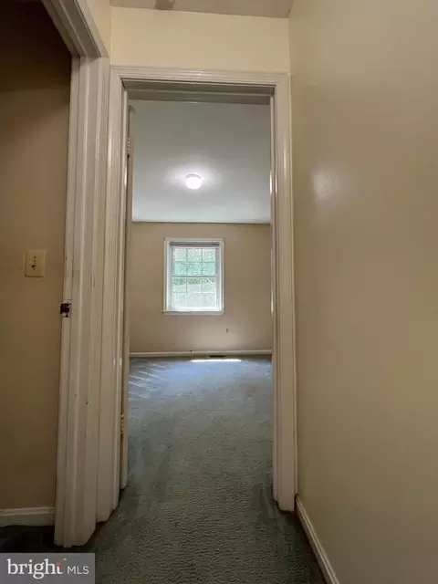 Entry Way - 3723 Tavern Way, Triangle, VA 22172 photo 6 of 8
