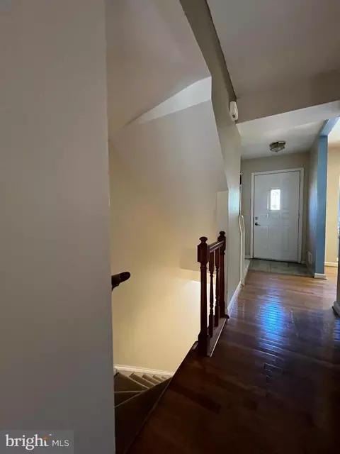 Entry Way - 3723 Tavern Way, Triangle, VA 22172 photo 5 of 8