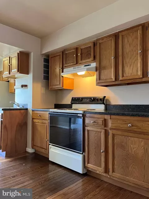 Kitchen - 3723 Tavern Way, Triangle, VA 22172 photo 3 of 7