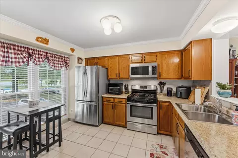 Kitchen - 11190 Privates Ct, Manassas, VA 20109 photo 2 of 3