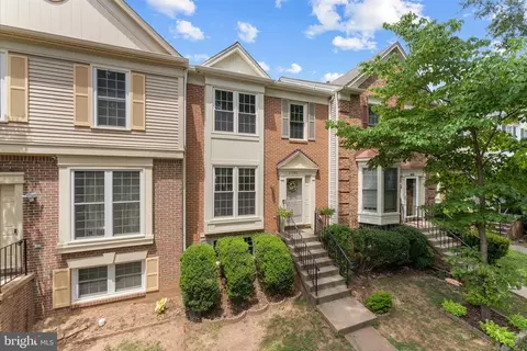 Exterior - 11190 Privates Ct, Manassas, VA 20109 photo 3 of 5