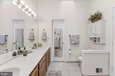 Bath - 11190 Privates Ct, Manassas, VA 20109 photo 3 of 5