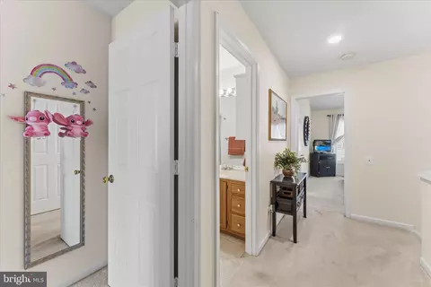 Entry Way - 11190 Privates Ct, Manassas, VA 20109 photo 5 of 6
