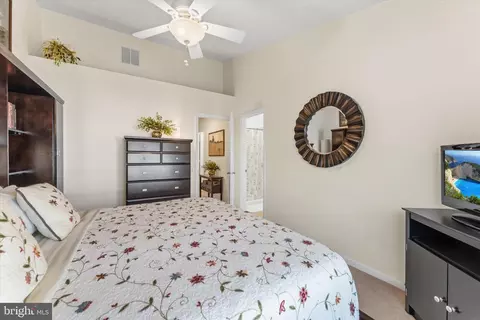 Bedroom - 11190 Privates Ct, Manassas, VA 20109 photo 2 of 6