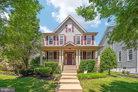 15610 Admiral Baker Cir, Haymarket, VA 20169