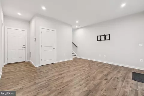 Entry Way - 1697 Beech Leaf St, Dumfries, VA 22026 photo 1 of 9