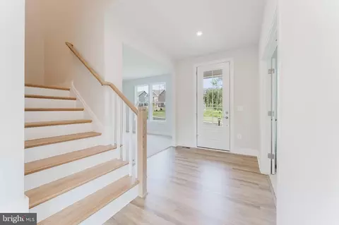Entry Way - 1929 River Heritage Blvd, Dumfries, VA 22026 photo 6 of 15