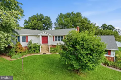 15010 Rolling Ridge Rd, Haymarket, VA 20169