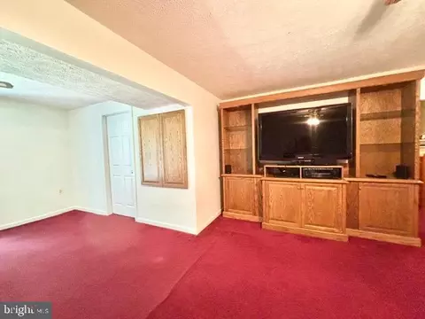Other - 6512 Basil Ct, Manassas, VA 20112 photo 7 of 11