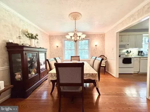 Dining - 6512 Basil Ct, Manassas, VA 20112 photo 2 of 2