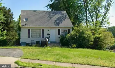 1600 Maryland Ave, Woodbridge, VA 22191
