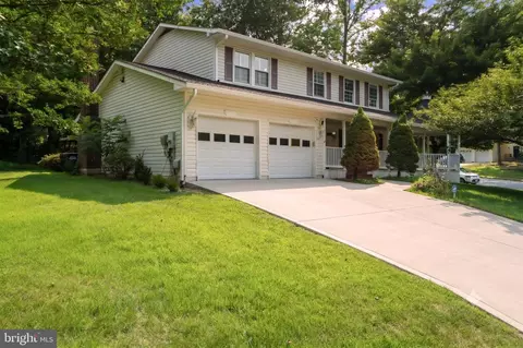2501 Fraser Ct, Woodbridge, VA 22191