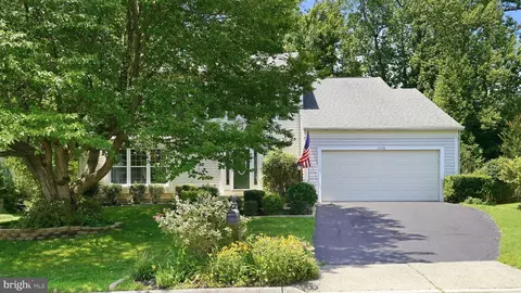 13176 Oak Farm Dr, Woodbridge, VA 22192