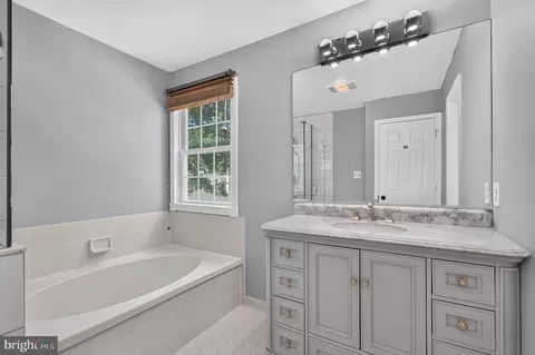 Bath - 8209 Sunset Dr, Manassas, VA 20110 photo 2 of 5