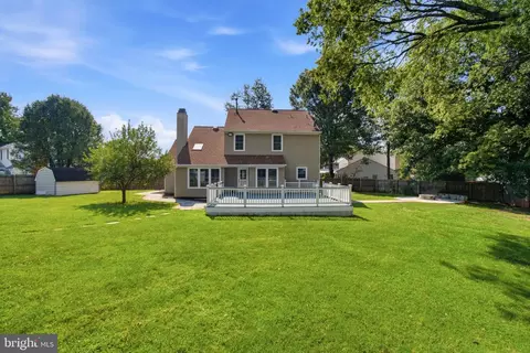Exterior - 8209 Sunset Dr, Manassas, VA 20110 photo 4 of 8