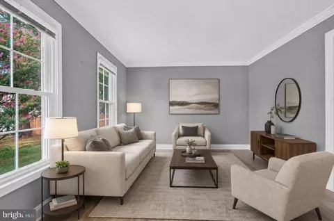 Living - 8209 Sunset Dr, Manassas, VA 20110 photo 1 of 4