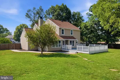 Exterior - 8209 Sunset Dr, Manassas, VA 20110 photo 5 of 8