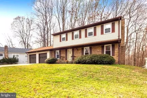 12010 Skipjack Ct, Woodbridge, VA 22192