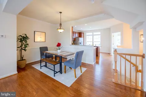 Dining - 15090 Danehurst Cir, Gainesville, VA 20155 photo 2 of 2