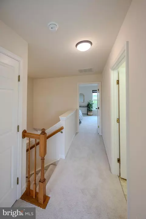Entry Way - 15090 Danehurst Cir, Gainesville, VA 20155 photo 3 of 3