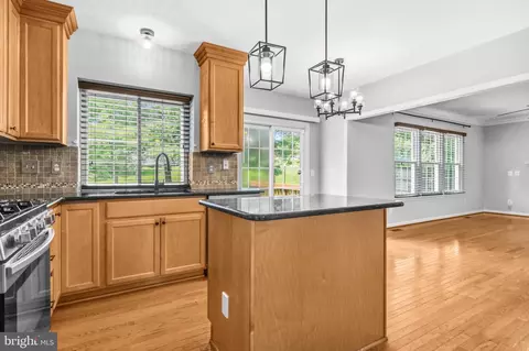 Other - 16270 Gayle Ct, Triangle, VA 22172 photo 3 of 24