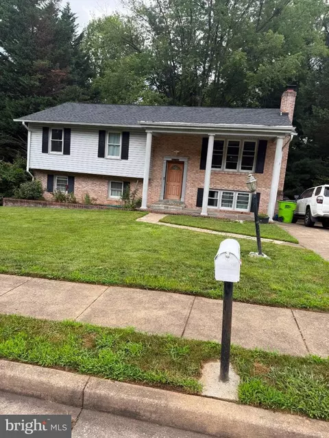 3924 Forge Dr, Woodbridge, VA 22193