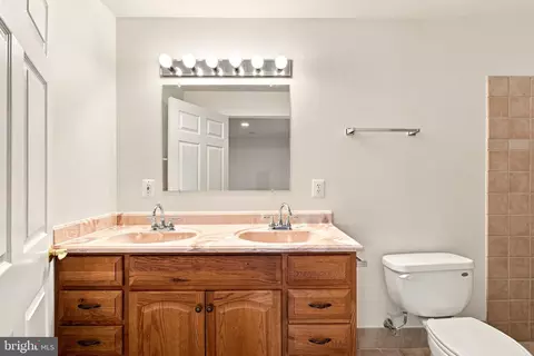 Bath - 16469 Sparkling Brook Loop, Dumfries, VA 22025 photo 4 of 4