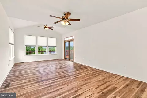 Living - 16469 Sparkling Brook Loop, Dumfries, VA 22025 photo 6 of 10