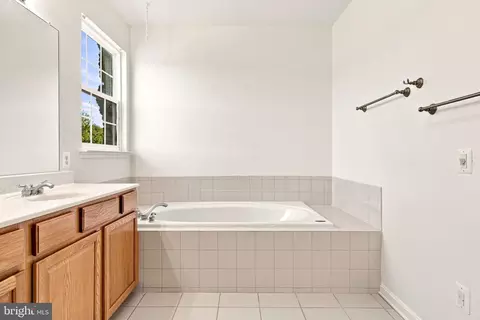 Bath - 16469 Sparkling Brook Loop, Dumfries, VA 22025 photo 1 of 4